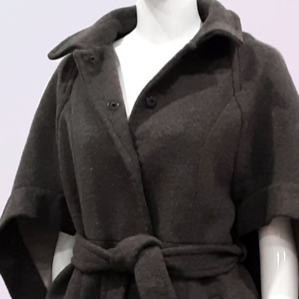 BASQUE Wool Blended Gray Cape Coat. - Picture 6 of 12